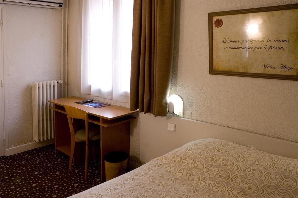 Hotel Ours Blanc - Victor Hugo Toulouse Exterior photo