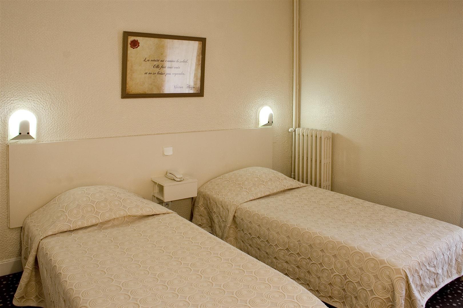 Hotel Ours Blanc - Victor Hugo Toulouse Exterior photo